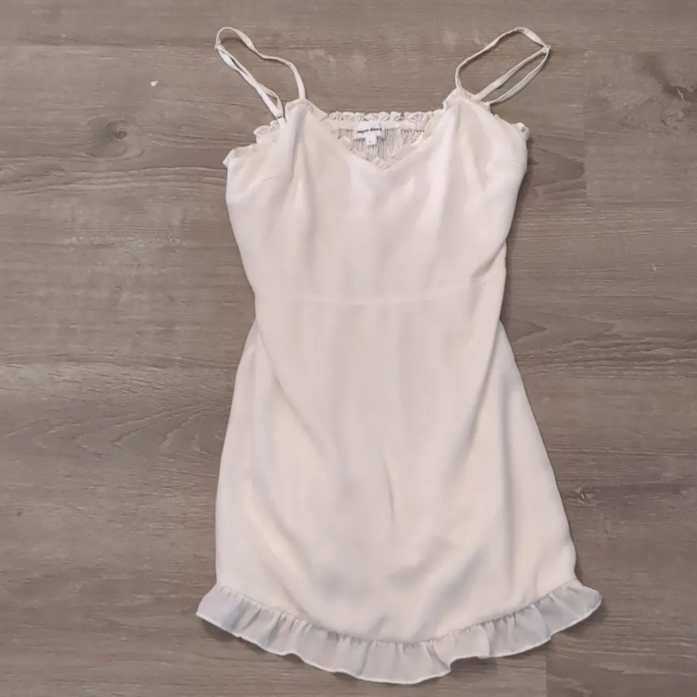 Superdown white dress size large - Image 2