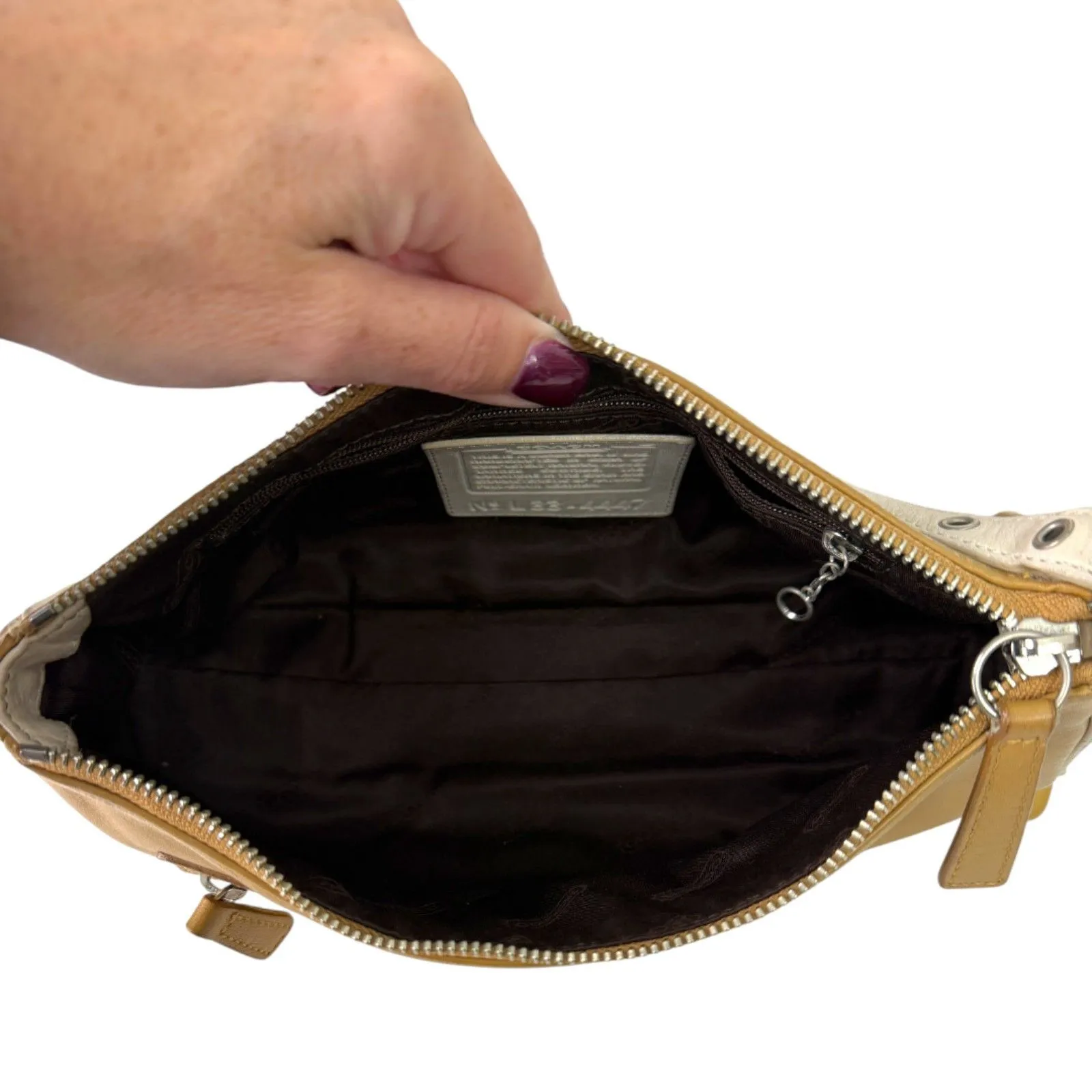 Coach 4447 Hamptons Leather Demi Shoulder Hobo Bag Vintage Brown Cream - Image 6