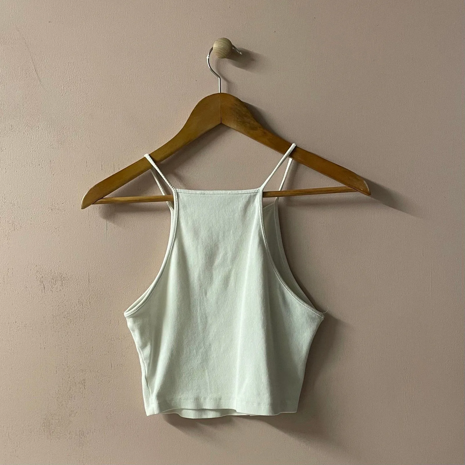 White Ribbed Cropped Tank Top Size M Size M - Image 10