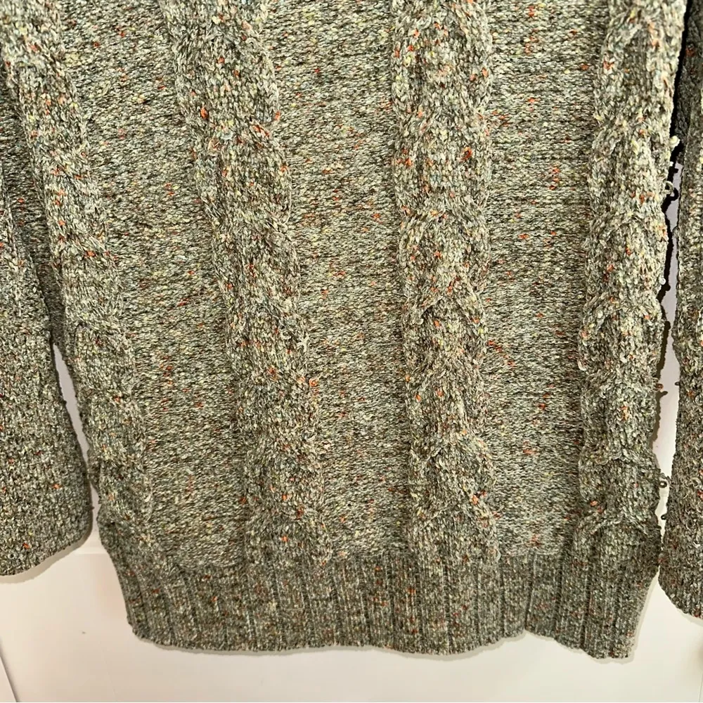 Moon & Madison cable knit Mossey, green turtleneck, sweater, women’s medium - Image 4