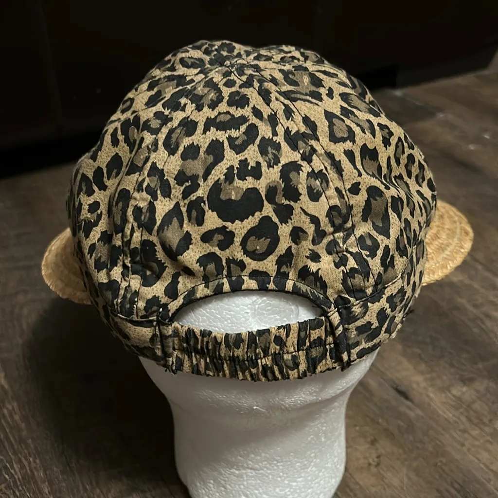 August brand hat featuring a leopard print crown and a wide‎ brim made of straw - Image 2
