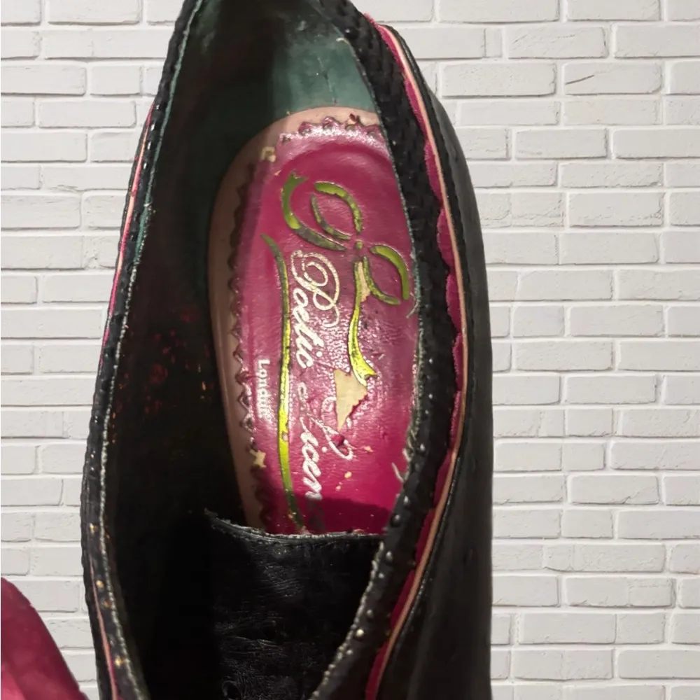 Poetic License London Lace - Image 7