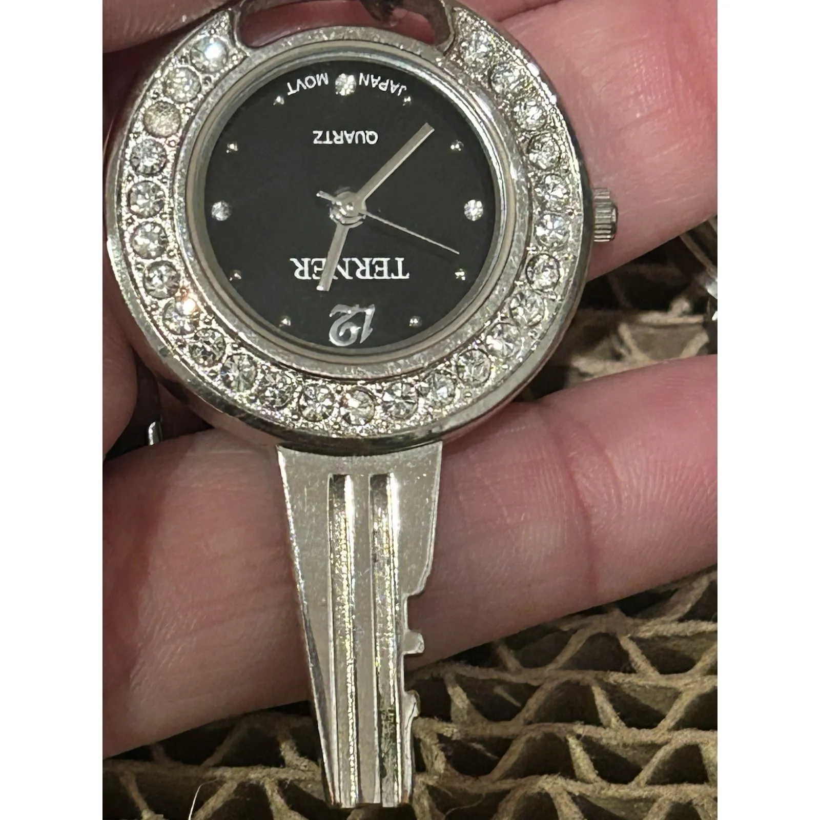 Bijoux Terner Key Watch Necklace Needs Battery‎ - Image 3