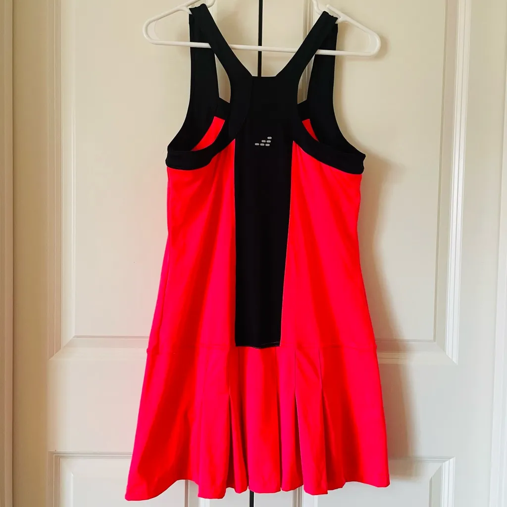 BCG Corel  Red pleated tennis dress Sz M - Image 2