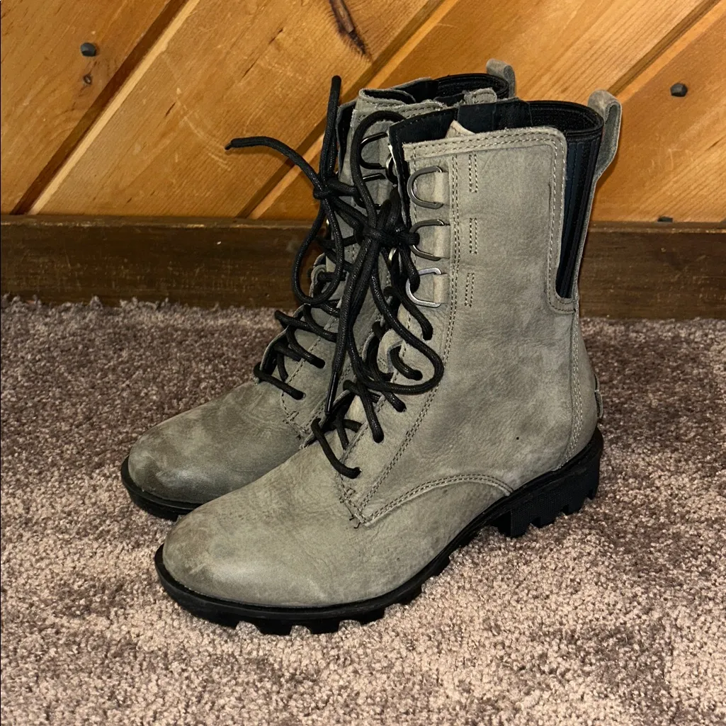 Sorel Phoenix Lace-Up All Weather Winter Combat Boots in Gray Alpine Tundra - Image 4