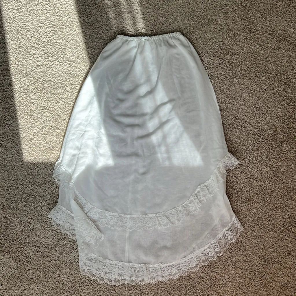 Elegant White Lace Dress set - Image 4