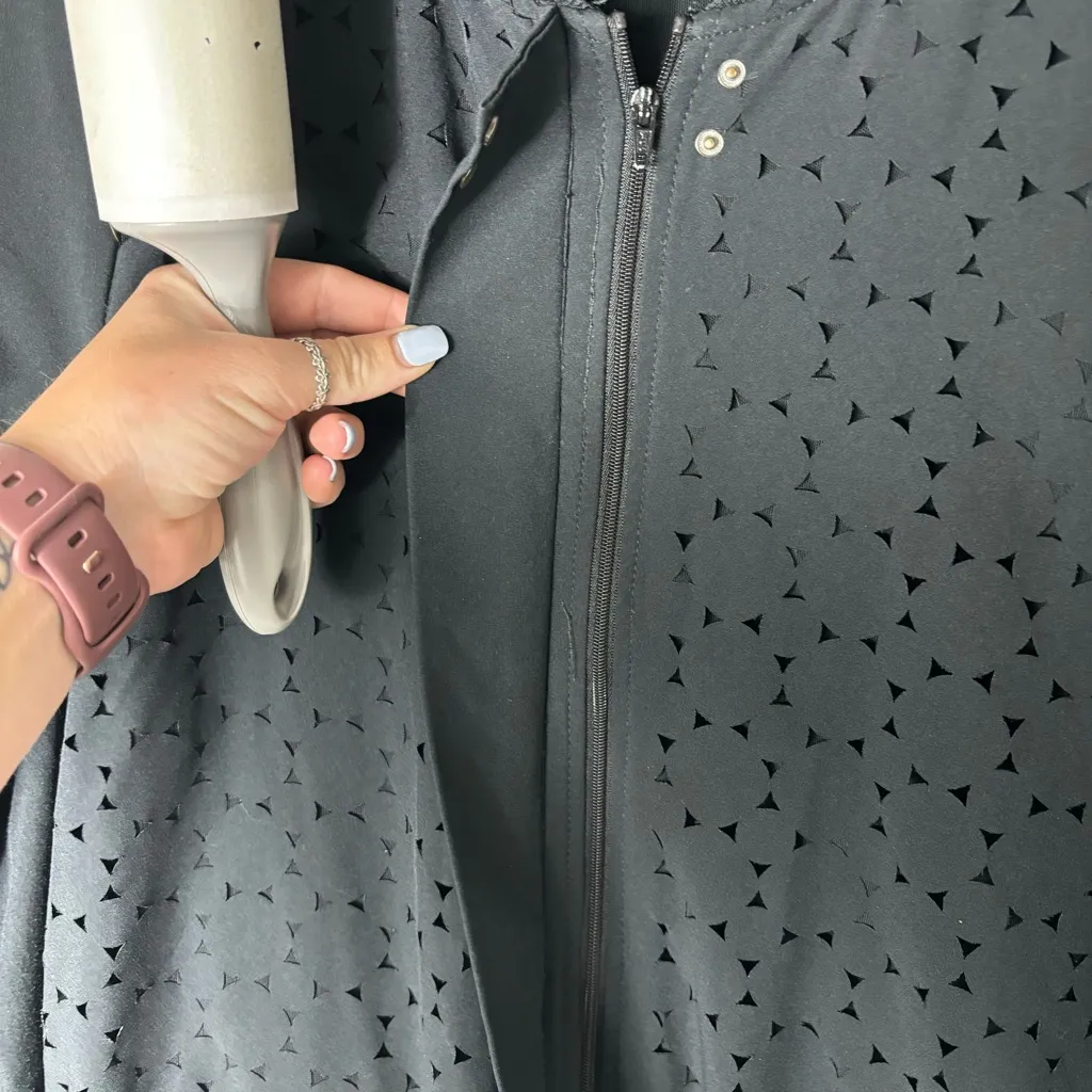 Fabletics Women’s Black Zip Up Ithaca Jacket size Medium - Image 9