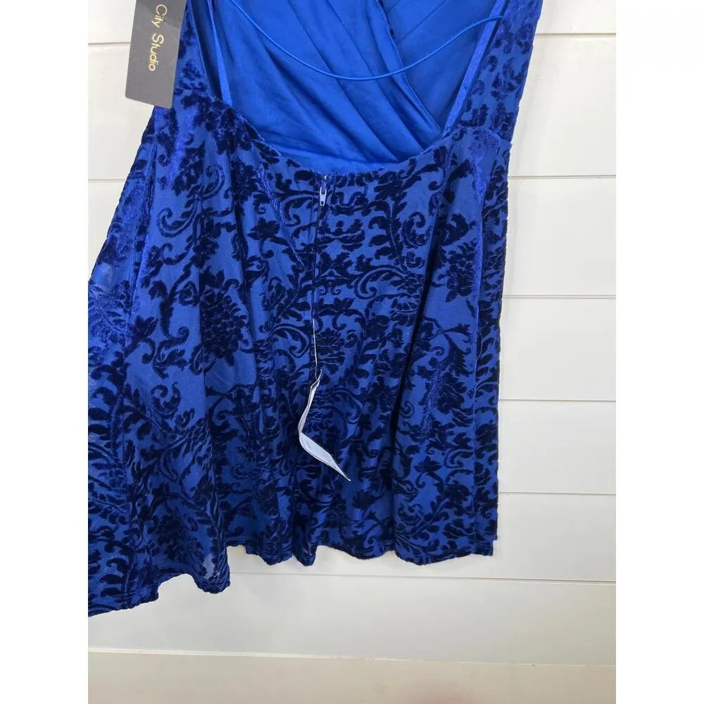 City Studio Blue Velvet Open Back VNeck Sleeveless Dress Size M New with Flaw - Image 11