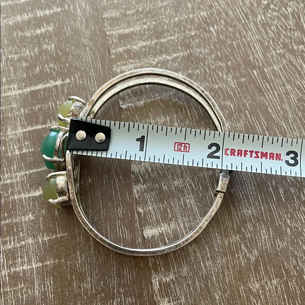 Vintage Silver Tone and Green Gemstone Bangle Bracelet Costume Jewelry,some wear - Image 4