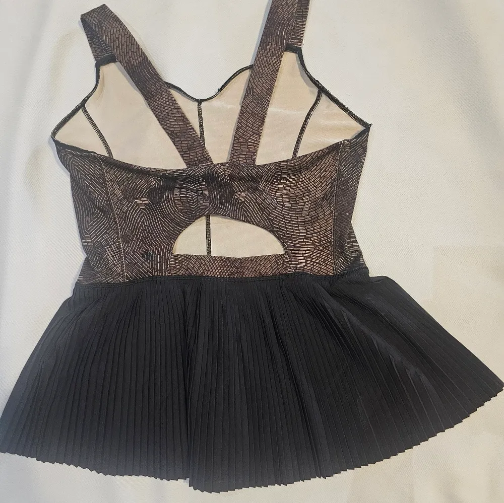 Lululemon City Tank - Image 4