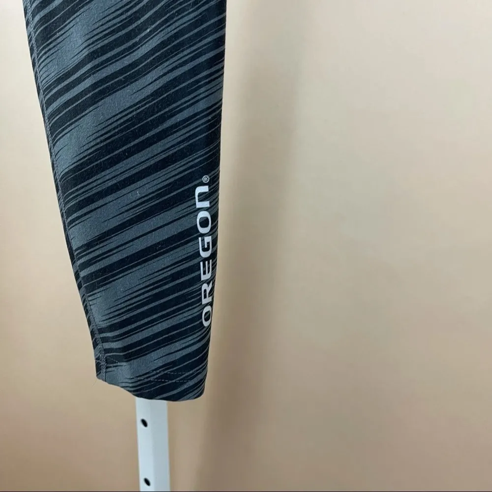Nike Oregon Women’s Small Stripe Print Leggings Fitness Gym Workout Yoga - Image 3