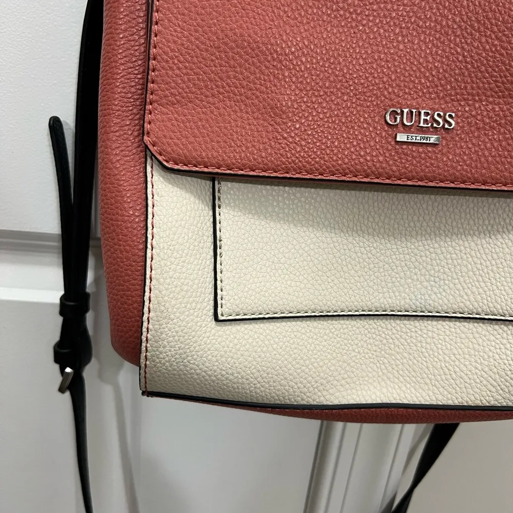 Guess Pink Leather Crossbody Purse - Image 3
