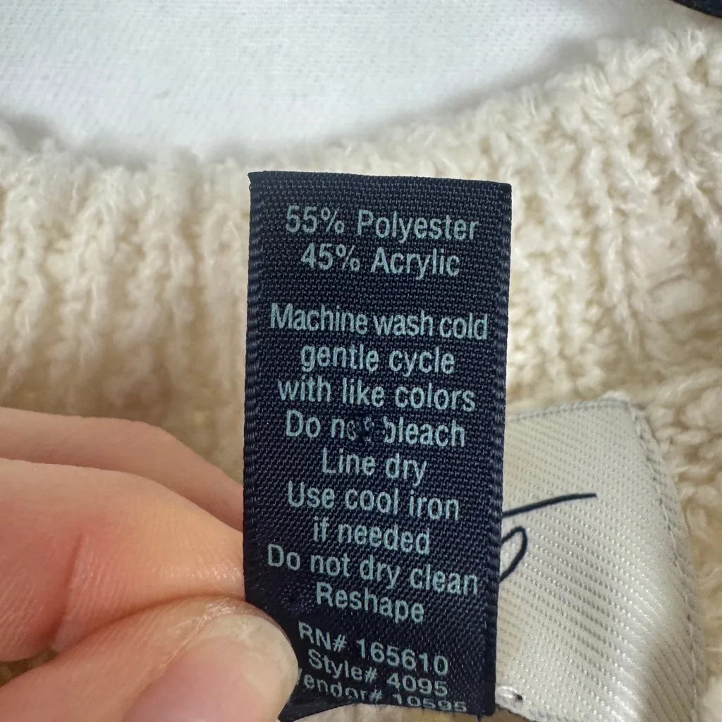 Daytrip Textured White Knit Sweater - Image 3