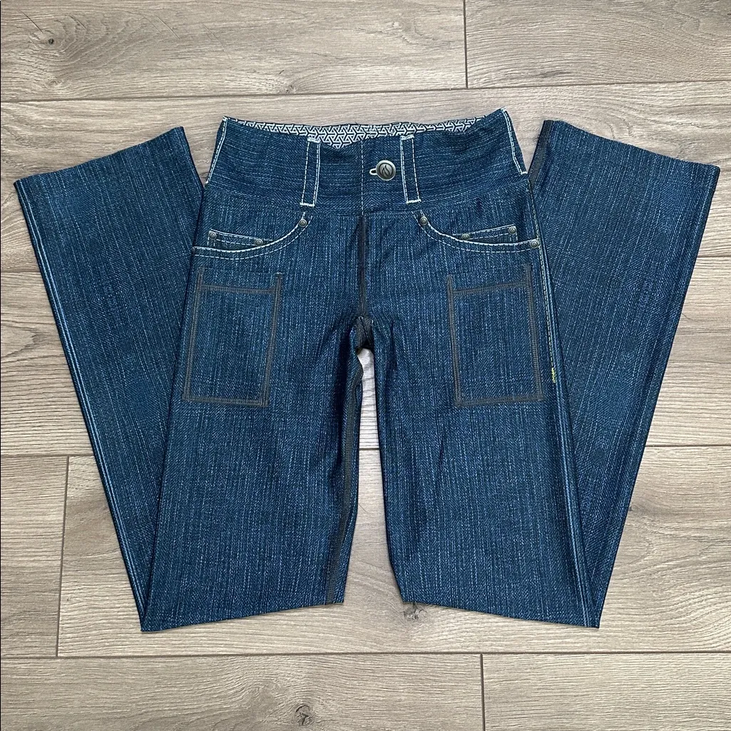 INKnBURN Blue Denim Performance Boot Cut Pants Yoga Travel Casual Size XS - Image 3