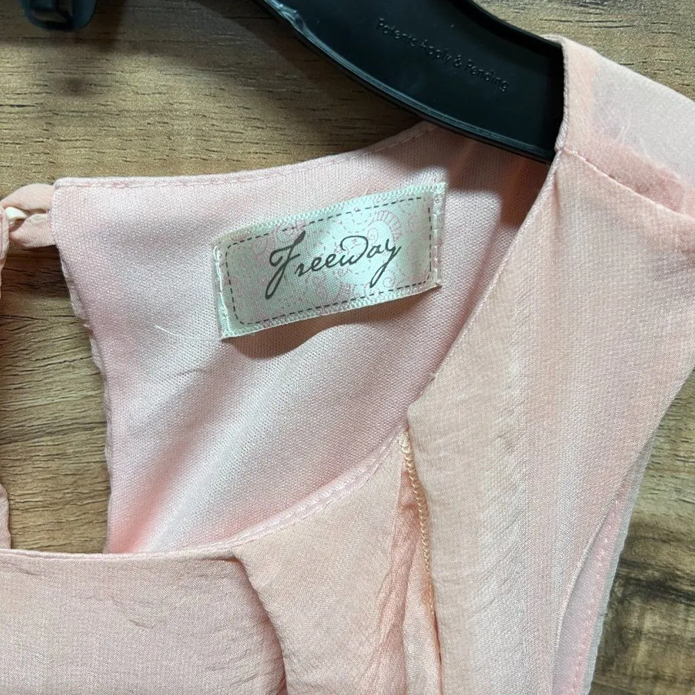 Freeway Apparel Freeway small pink dress - Image 4