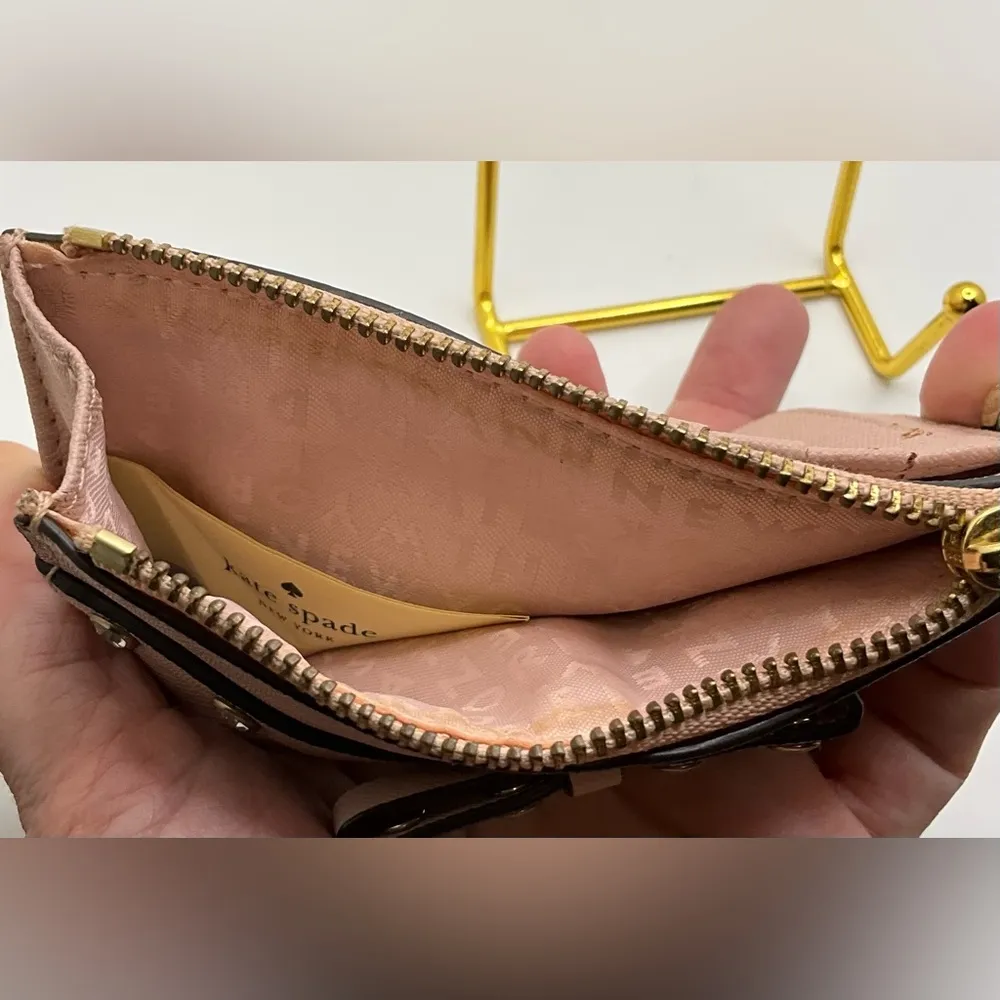 A Very Cool Stylish Mini Kate Spade Pink Leather Small Zip ID Wallet - Image 3
