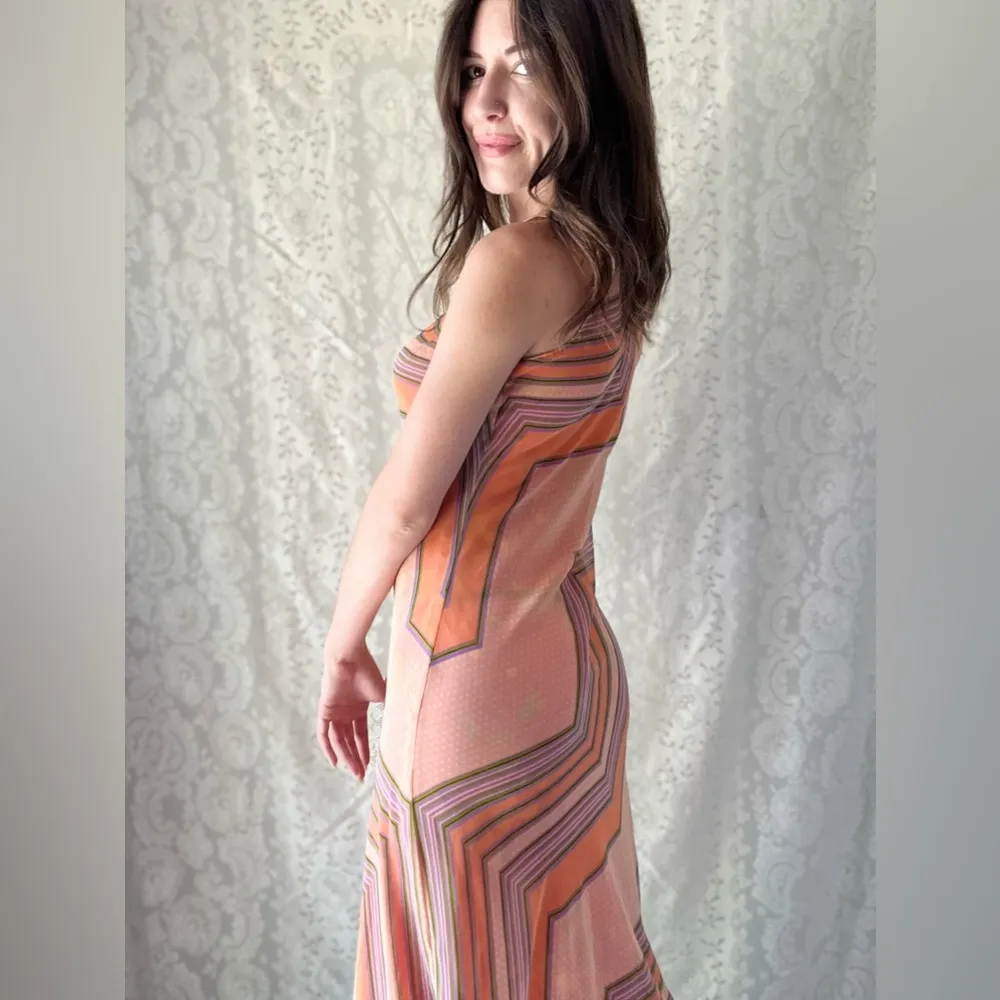 Vintage 90s Tangerine & Red Reversible Floral + Geometric Mesh Maxi Dress - Image 5