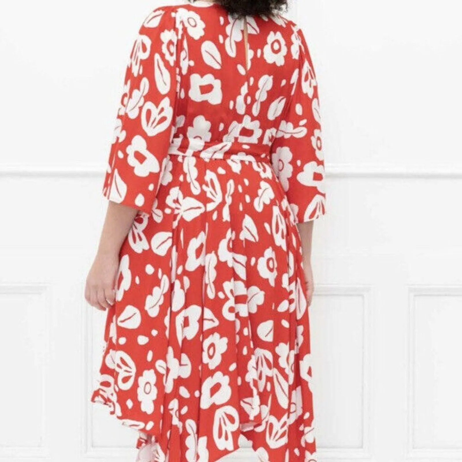 Eloquii Dress New Plus Sz 22 Bold Floral Short Sleeve Red Asymmetrical Hem - Image 3