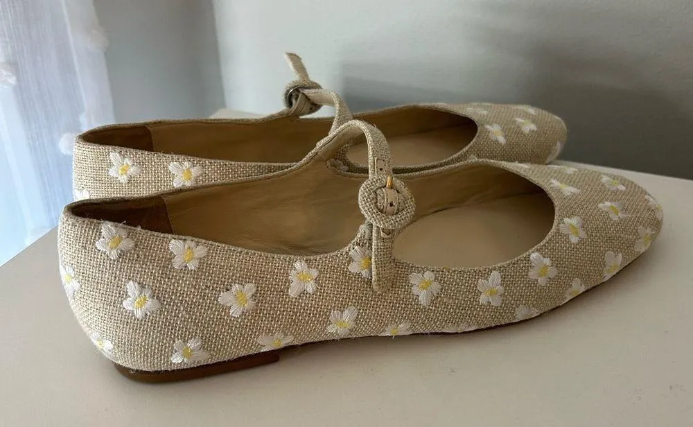 Larroude Blair Linen Daisy Embroidered Ballet Flat Size 10 - Image 4