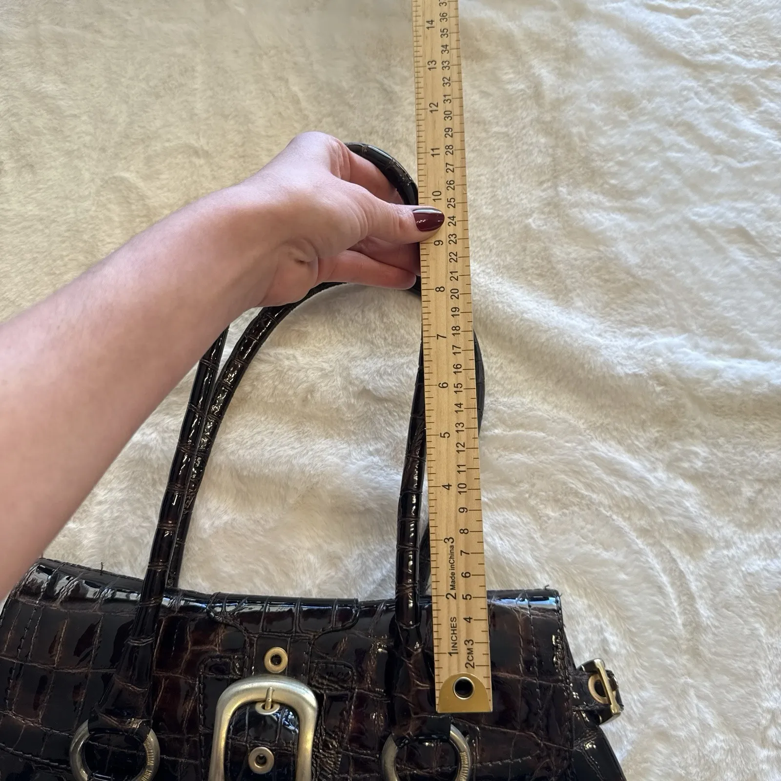 Stuart Weitzman Crocodile Embossed Patent Leather Shoulder Bag Brown Gold - Image 9