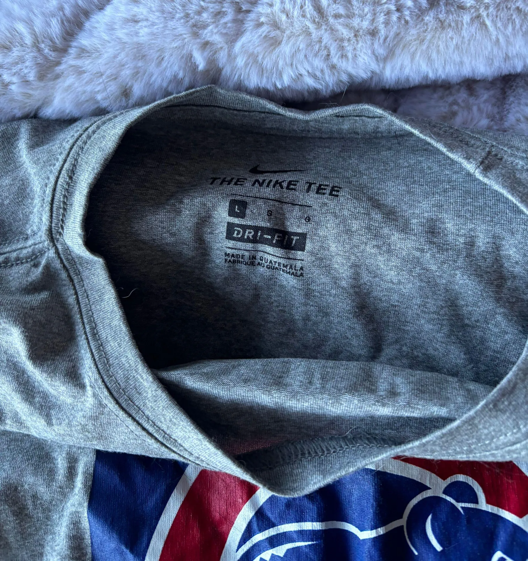 Chicago Cubs Shirt - Image 3