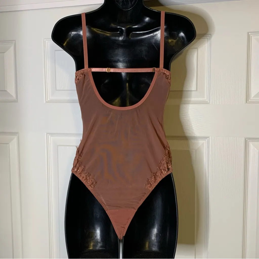 Tic Toc Mauve Lace Bodysuit - Image 4