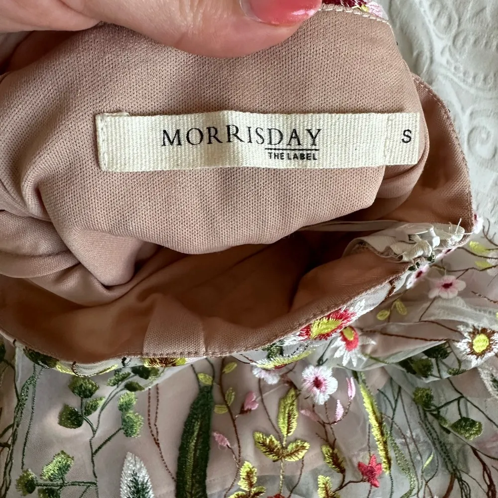 Mini Skirt with Floral Embroidery Pink - Image 3