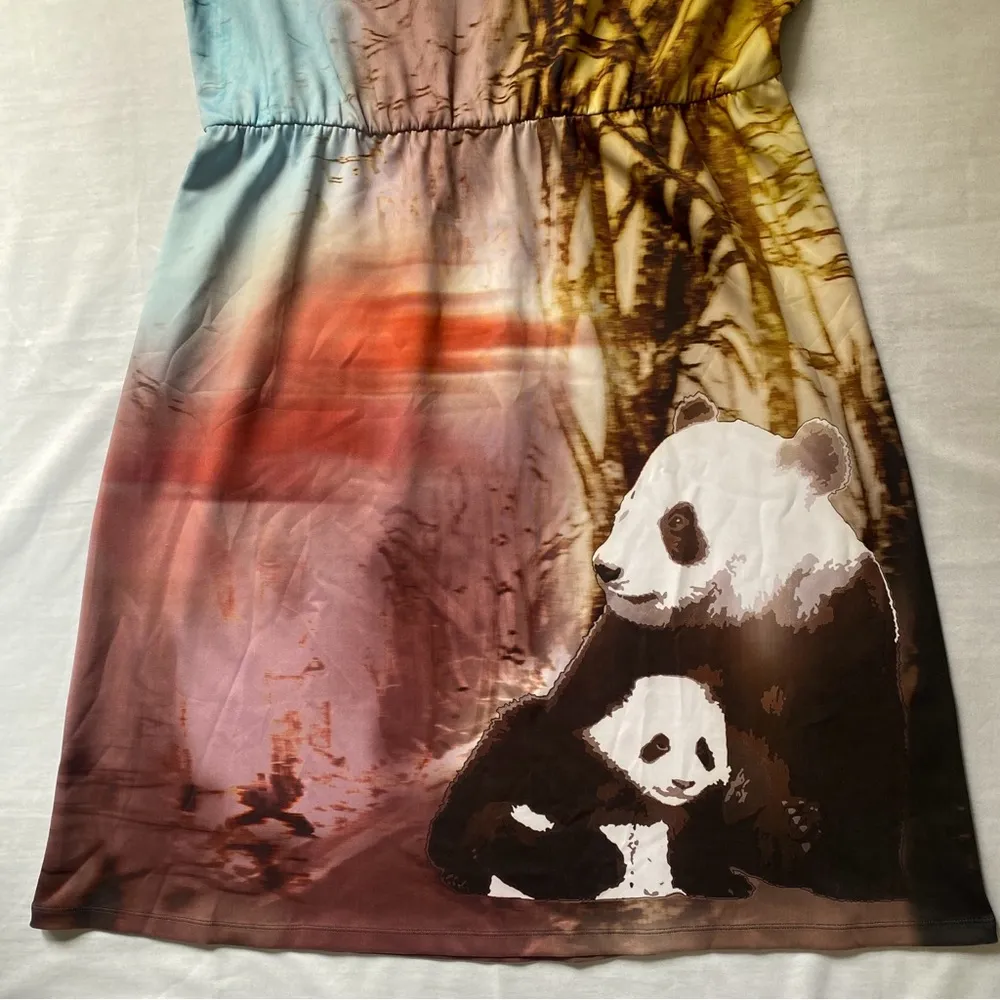 TREU Pandas Scenery Elastic Waist Women’s Dress
Size XL
95% Polyester 5% Spandex - Image 13