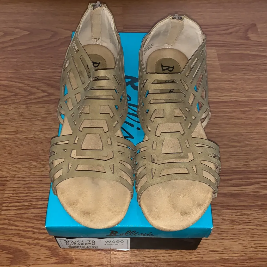 Bellini sandals Size 9 - Image 3