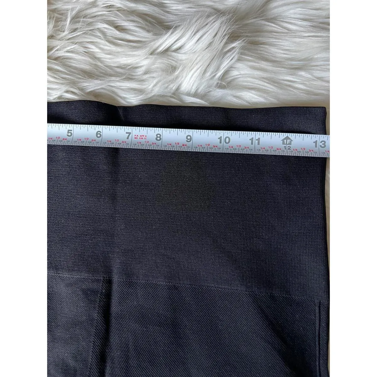 SPANX Women's Black Leggings - Comfortable and Versatile - Image 4