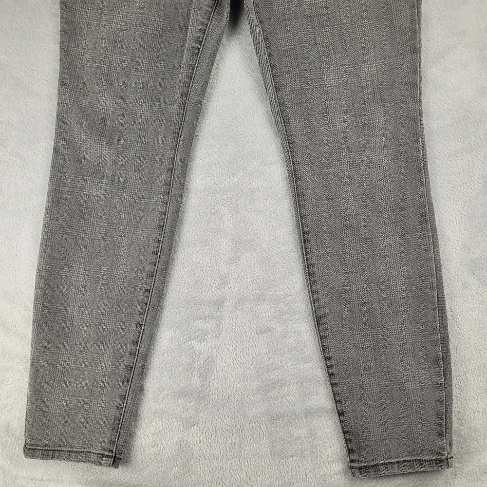 Maurices Women's Jeans Gray Skinny Plaid Size M Medium - Image 3