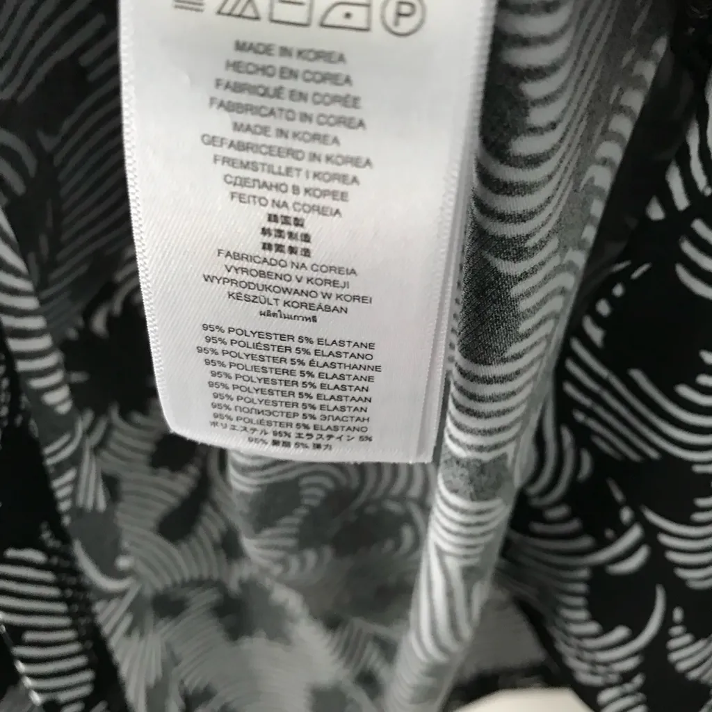 Michael Kors Black White Polyester Long Sleeve Medium EUC - Image 4