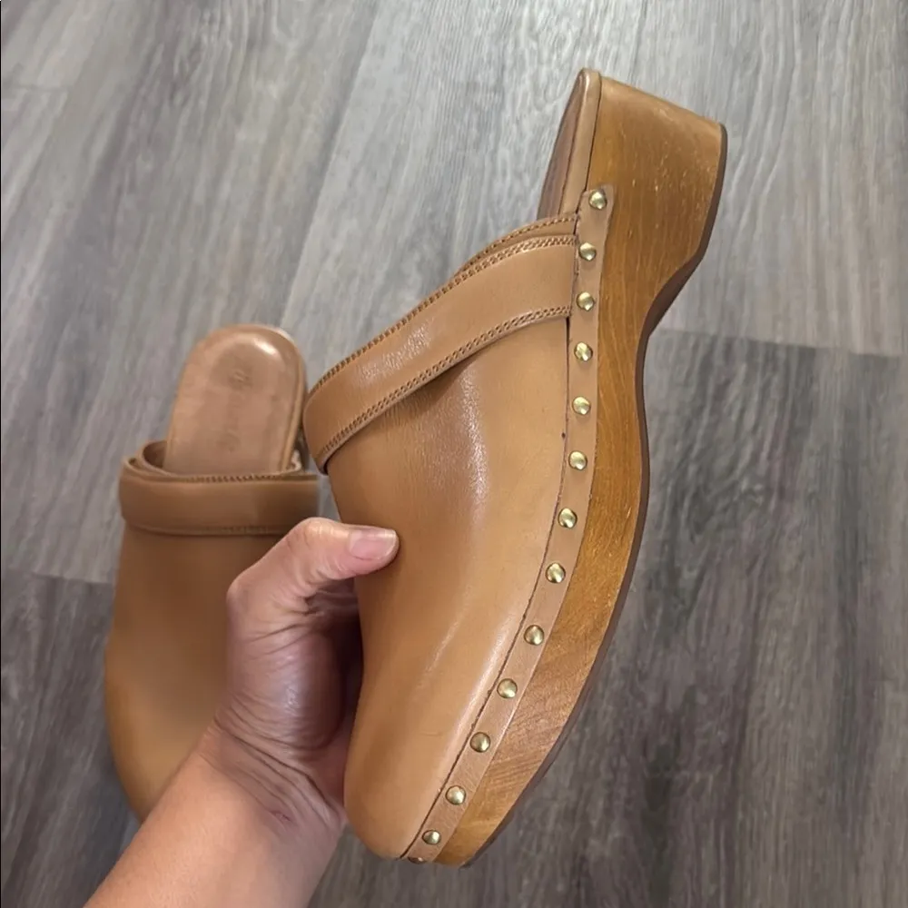 Madewell Tan Women’s Clogs 10.5 Women’s Boho Heeled Leather Studded Shoes - Image 3