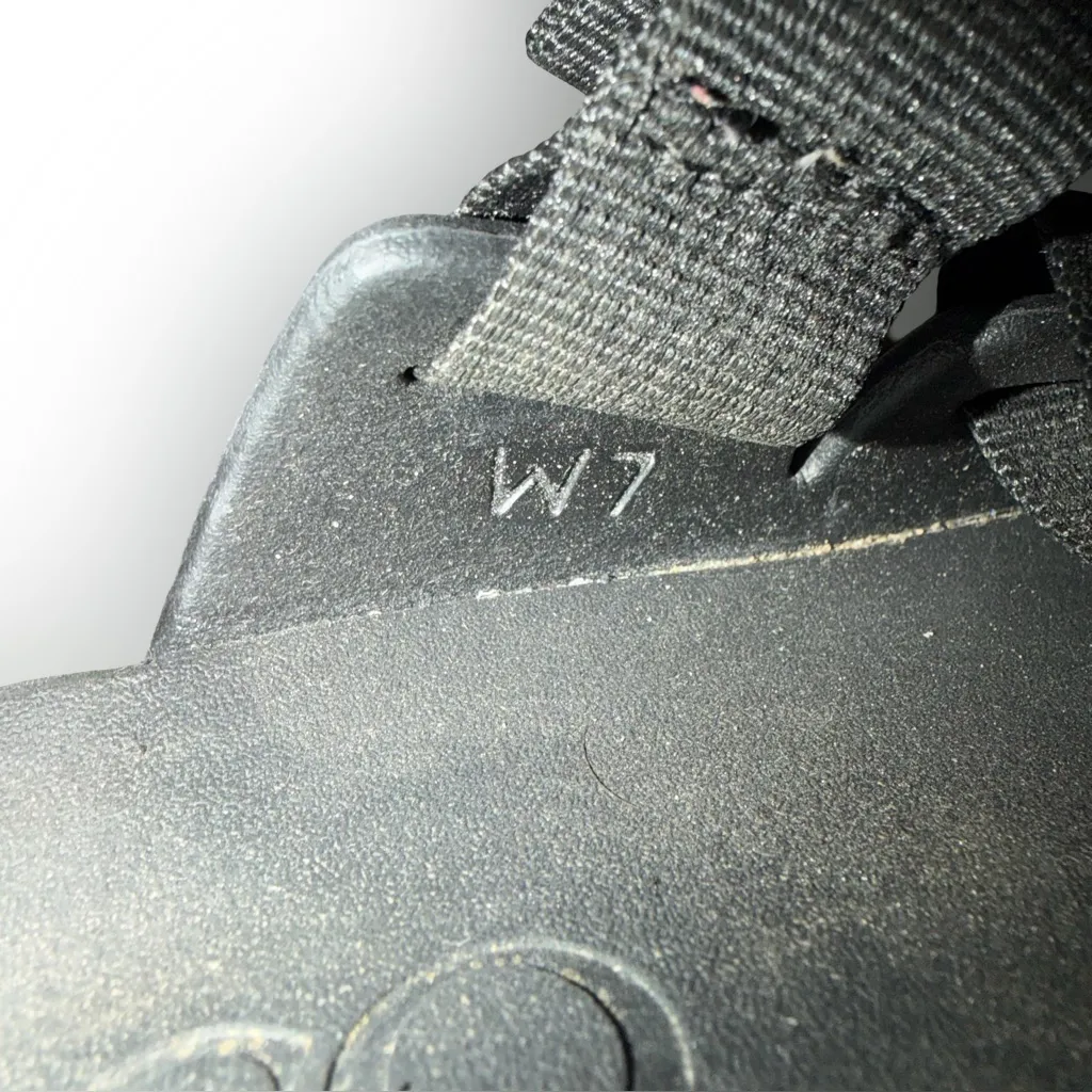 Chaco Chillos Slide - Image 9