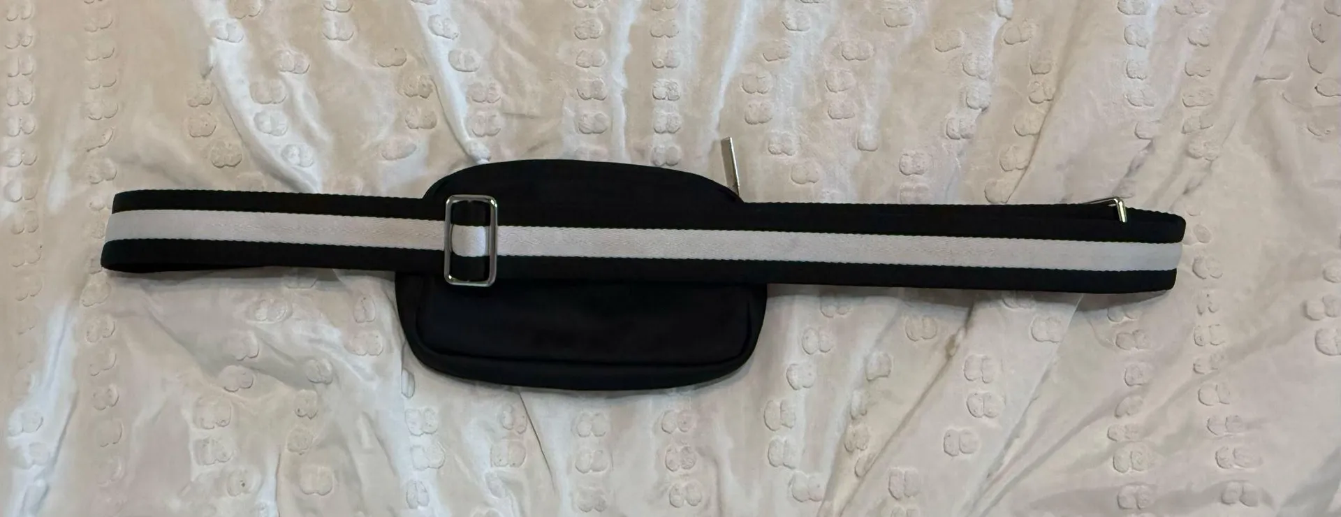 Lululemon Crossbody Bag - Image 3