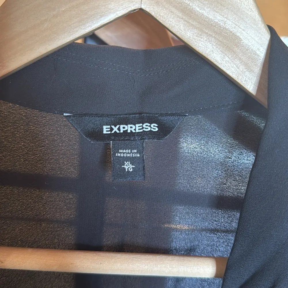 Express Portofino Black Tie Front Blouse Size XL - Image 2