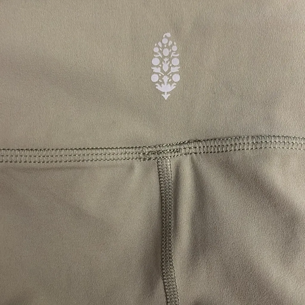 Free People X FP Movement Never Better 7/8 Length Leggings in Sage Stone NWT Green Size XL - Image 3