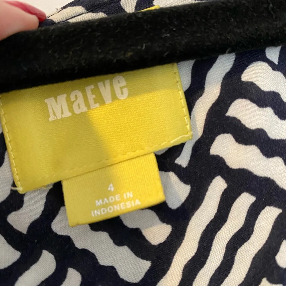 Anthropologie Button Down Tank - Image 2