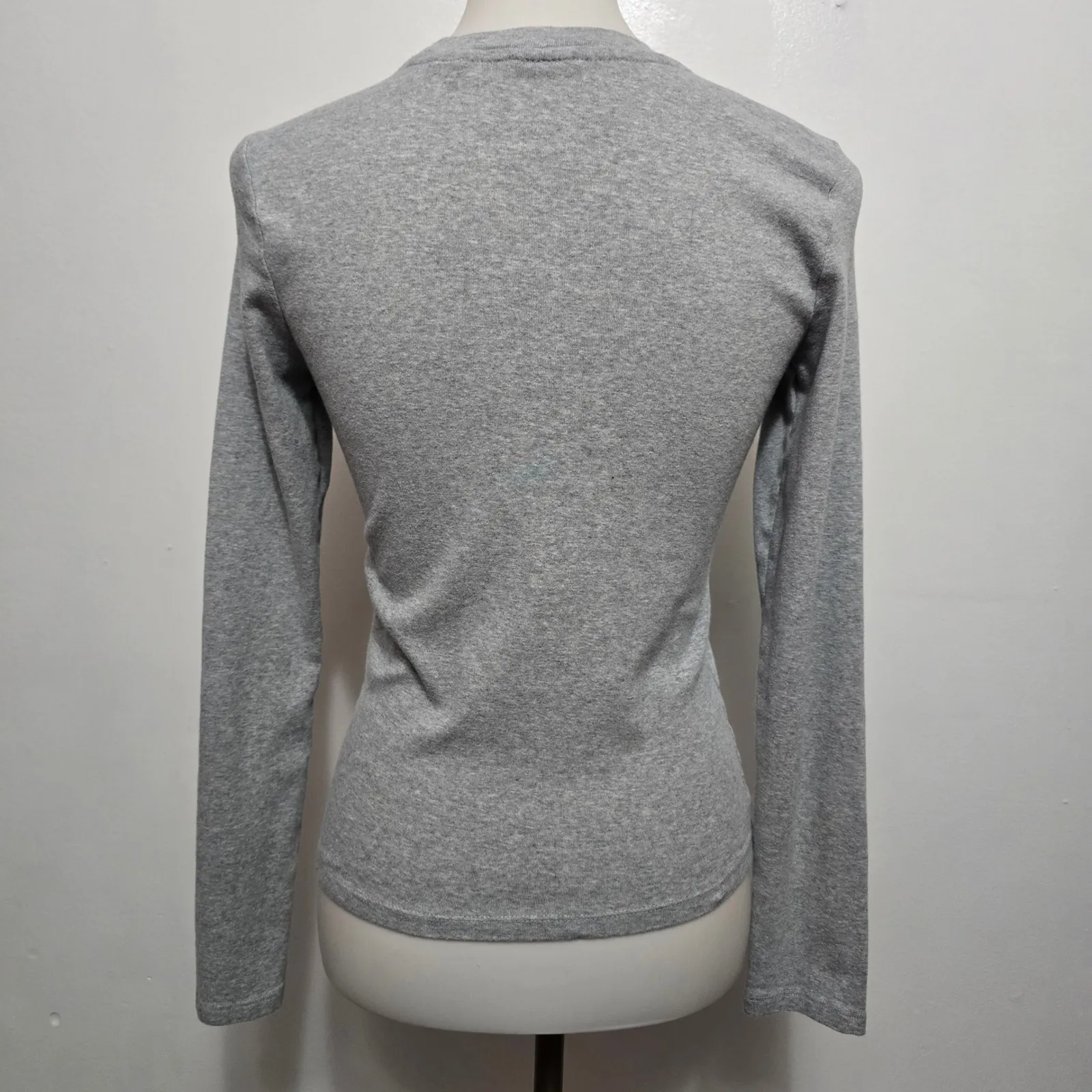 Levis Long Sleeve Baby T-Shirt Gray Crew Neck Red Logo Casual Top Medium Neutral - Image 5