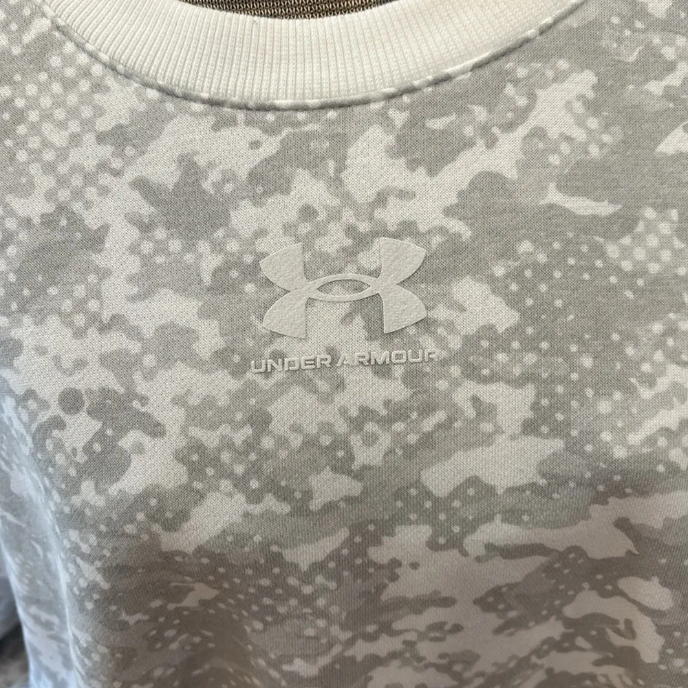 Under Armour rival fleece grey camo long sleeve crewneck sweatshirt - Image 2