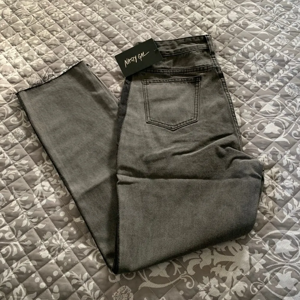 Nasty Gal NWT  side by side hi waist Mom Jean Sz 6 - Image 4