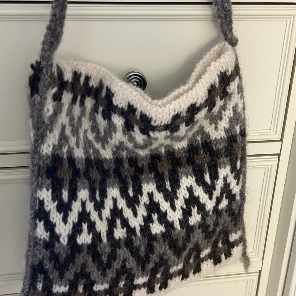 Hand Knit Wool Crossbody Bag - Image 5