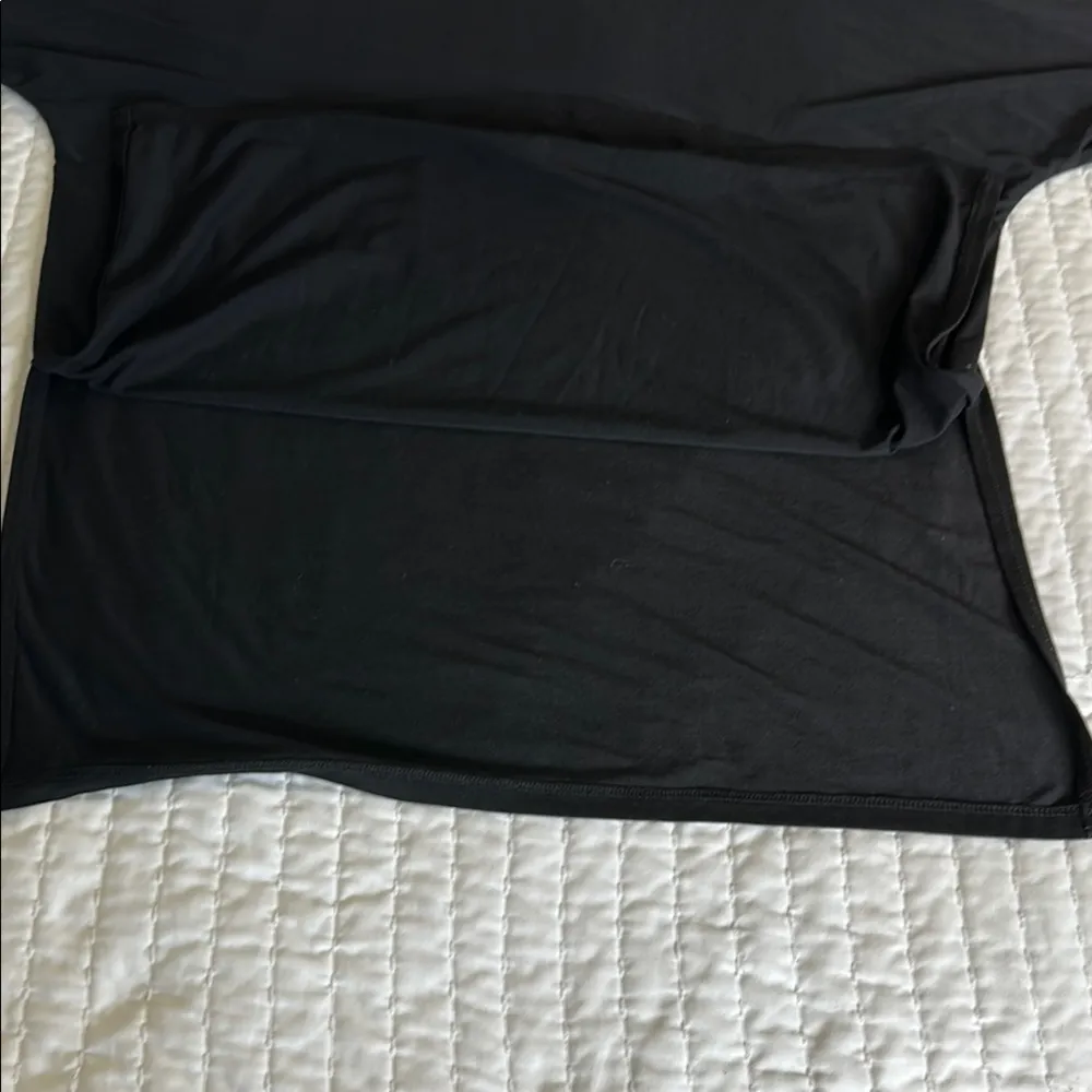 Athleta Women's Black Top Athletic Gym size M 
Oversized l - Image 7