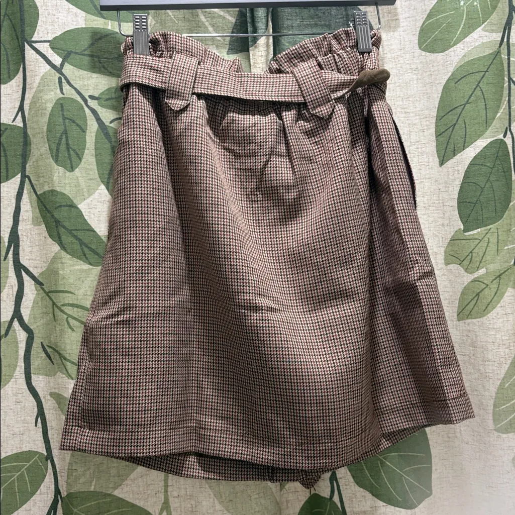 Hem & Thread Tan Skirt with Belt - Image 5