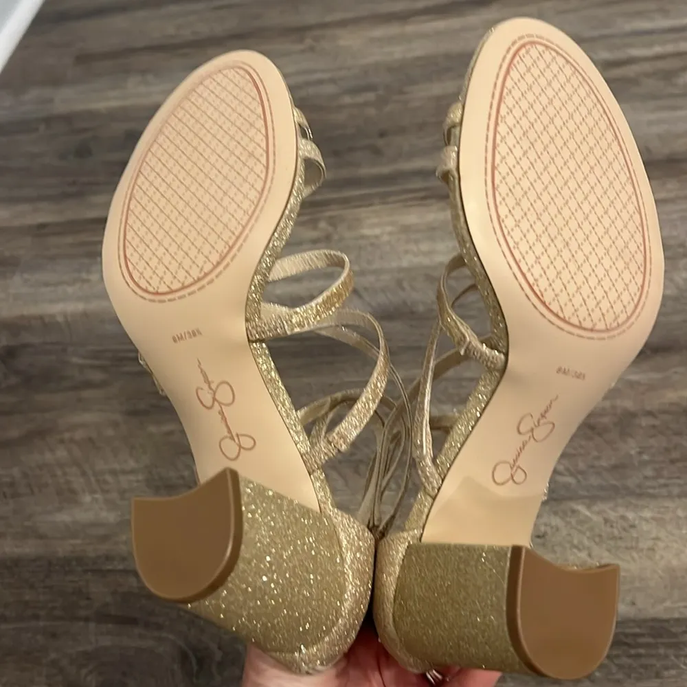 Jessica Simpson Gold Heels with Strappy Design - Image 4