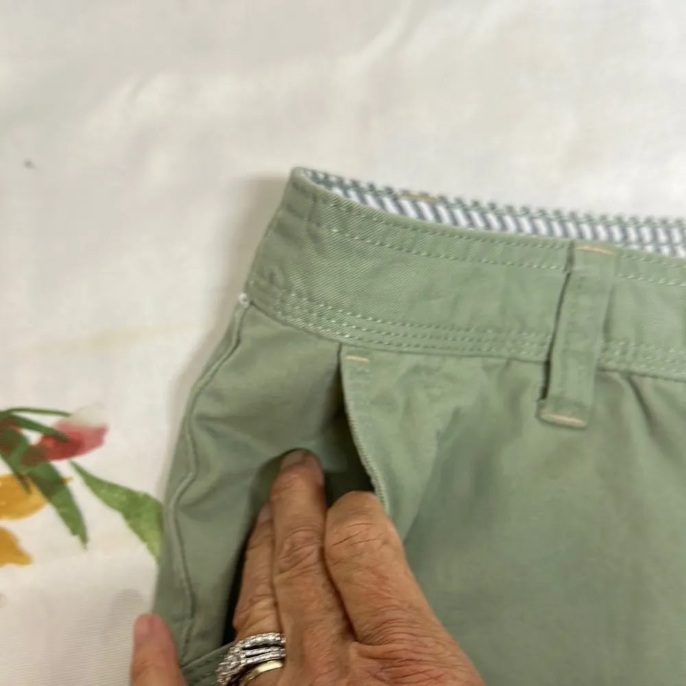 Natural Reflections Green Bermuda Shorts Casual Lightweight - Image 9