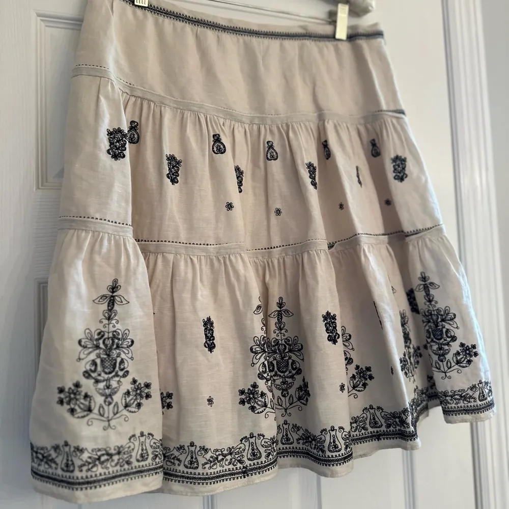 Anthropologie Lithe Tiered Skirt Women’s Sz 10 Ivory Embroidered Boho Hippie - Image 2
