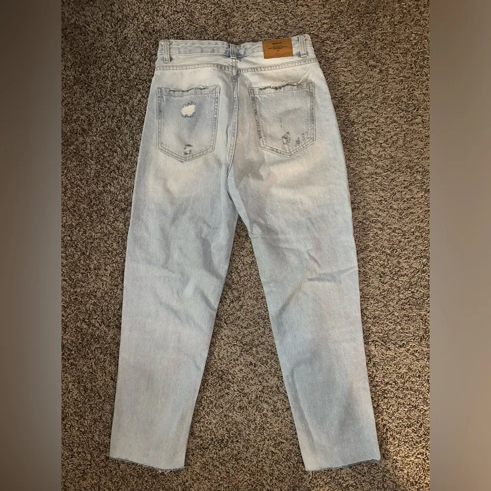 Stradivarius  light blue jeans - Image 2