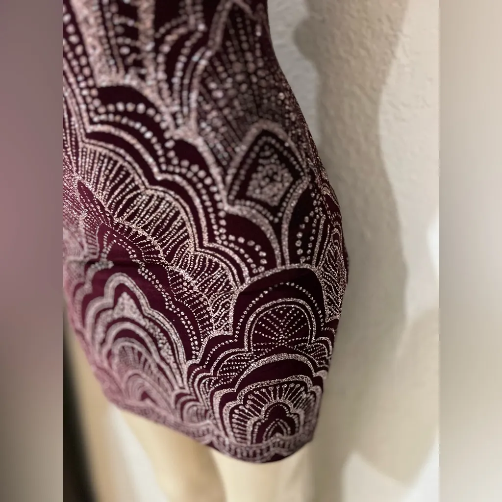 Jump Apparel Juniors , women’s size small Wine color Dress stunning! - Image 6