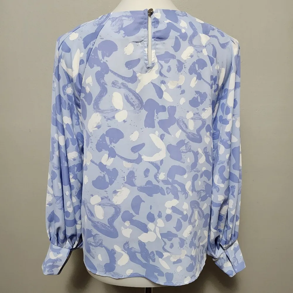 Nine West Downtown Periwinkle camo blouse size small - Image 6